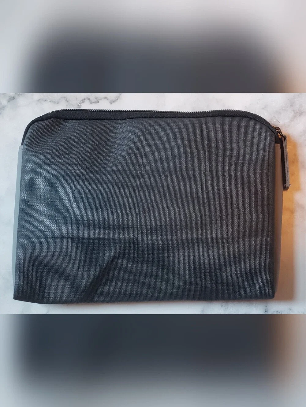 NEW Tumi Delta Airline One Amenity Kit Grey Toiletry Empty